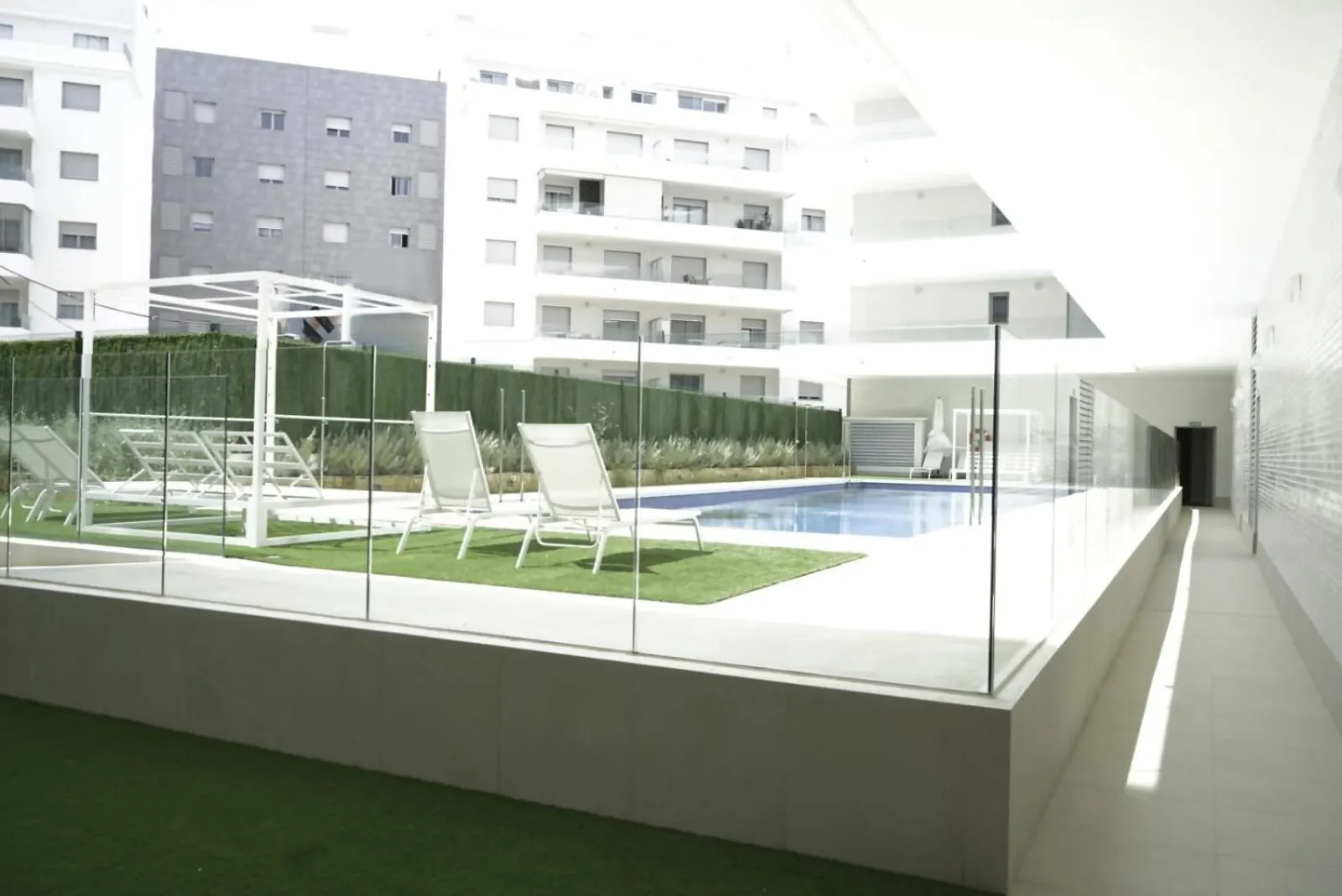 Precioso Apartamento En Nueva Andalucia Piscina Marbella